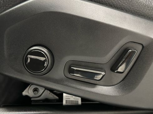 Used 2024 Volvo XC90 B5 Plus image 12