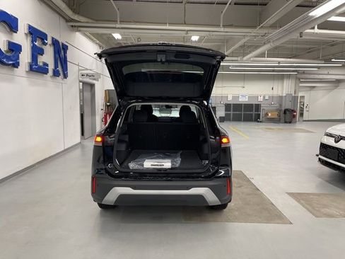 New 2026 Volkswagen Tiguan S image 8