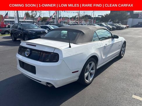 Used 2013 Ford Mustang GT RWD image 12