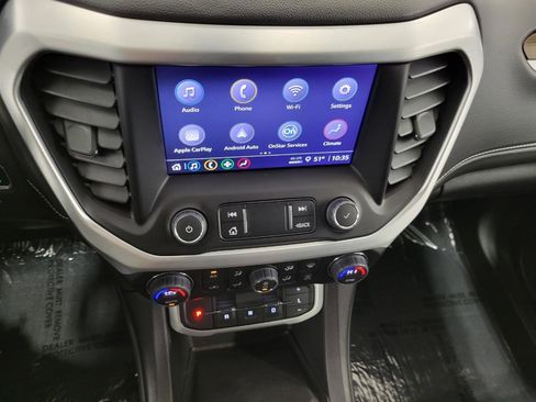 Certified 2023 GMC Acadia SLE w/ Driver Convenience Package image 7