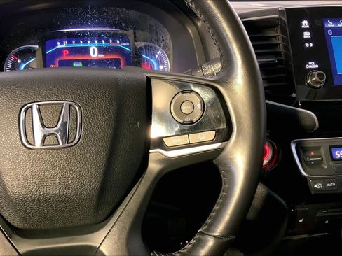 Used 2019 Honda Pilot Touring image 25