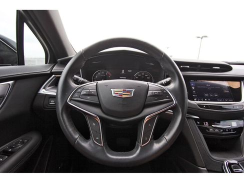 Certified 2023 Cadillac XT5 Luxury image 14