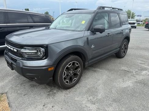 Used 2025 Ford Bronco Sport Outer Banks w/ Outer Banks Tech Package+ AWD/4WD image 1