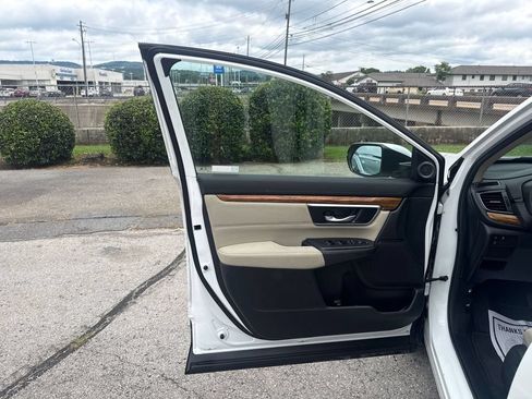 Used 2019 Honda CR-V EX image 9