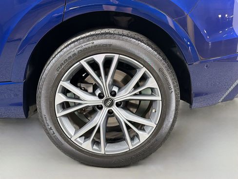 Used 2022 Audi Q8 Premium Plus image 31