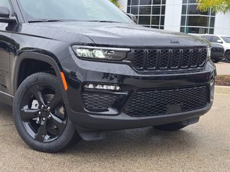 New 2025 Jeep Grand Cherokee Limited w/ Black Appearance Package video 2