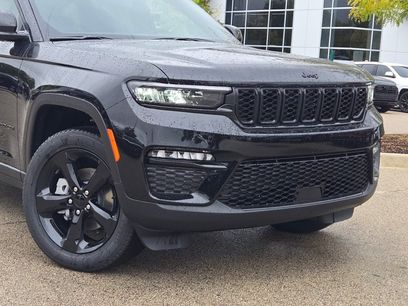 New 2025 Jeep Grand Cherokee Limited w/ Black Appearance Package