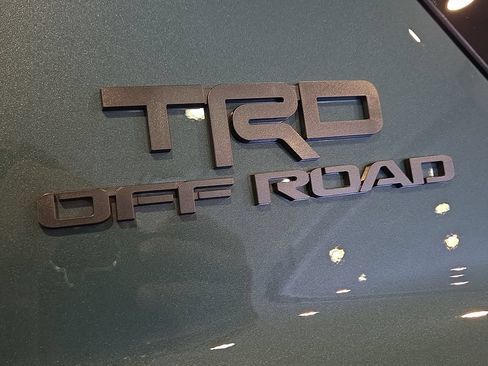 New 2026 Toyota 4Runner TRD Off-Road Premium AWD/4WD image 9