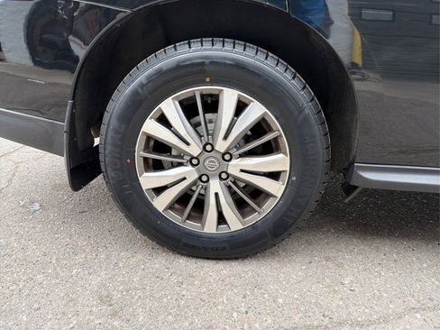 Used 2020 Nissan Pathfinder S AWD/4WD image 18