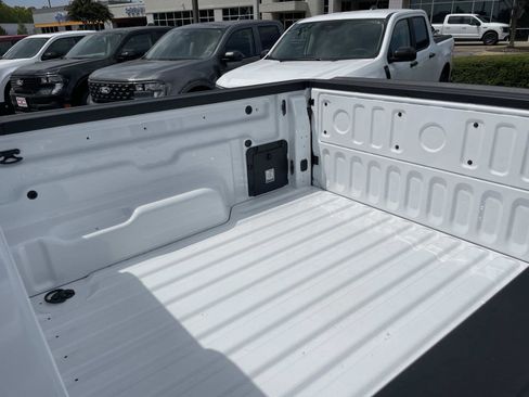 New 2025 Ford Maverick XLT w/ XLT Luxury Package image 6