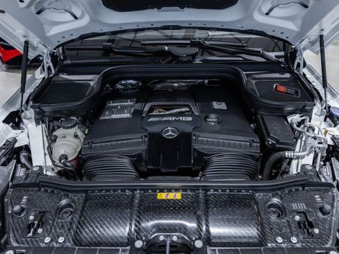 Used 2025 Mercedes-Benz GLS 63 AMG 4MATIC image 19