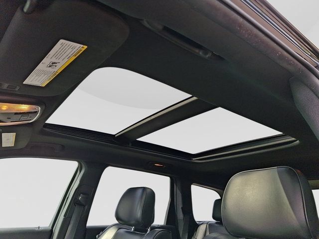 Used 2015 Jeep Grand Cherokee High Altitude AWD/4WD image 17