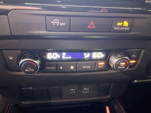 Used 2024 Nissan Frontier Pro-X RWD image 17