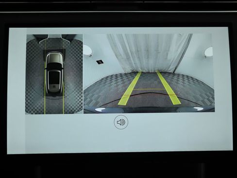 New 2026 Land Rover Range Rover SE image 15