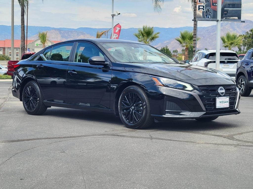 New 2026 Nissan Altima 2.5 SV w/ SV Special Edition Package FWD image 15