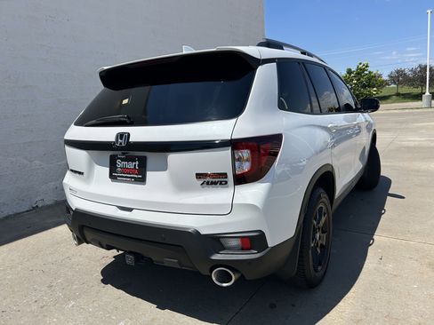 Used 2024 Honda Passport TrailSport image 6
