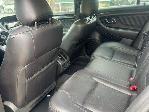 Used 2017 Ford Taurus Limited image 6