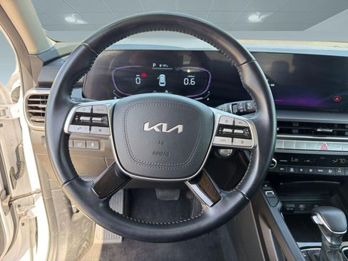 Used 2025 Kia Telluride S image 18