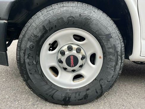 Used 2018 GMC Savana 2500 Extended image 41