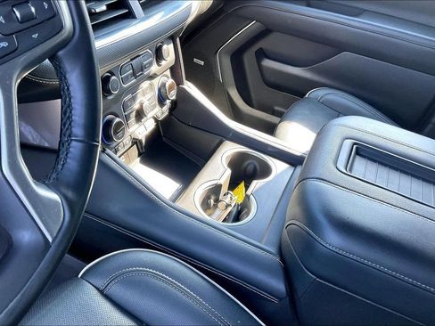 Used 2024 Chevrolet Tahoe Premier AWD/4WD image 18