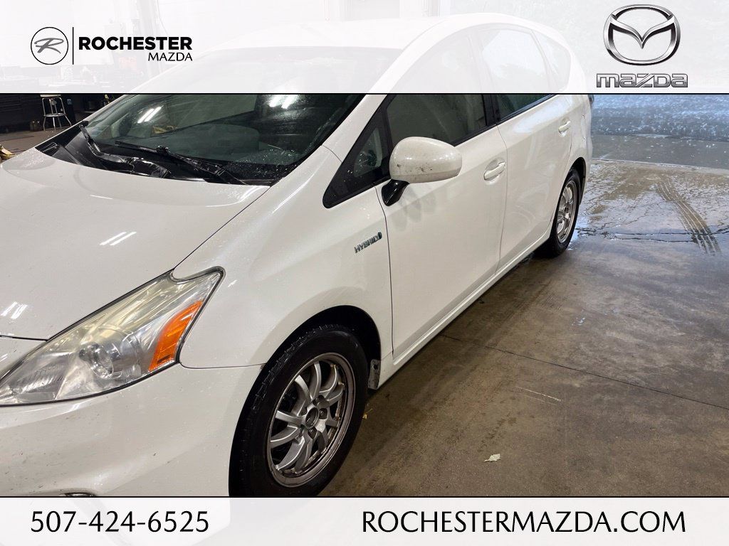 Used 2012 Toyota Prius V Two FWD image 1