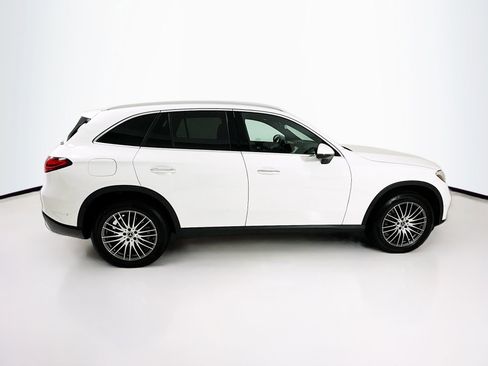 Certified 2025 Mercedes-Benz GLC 300 image 9