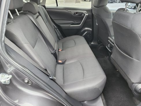 Used 2023 Toyota RAV4 LE FWD image 17