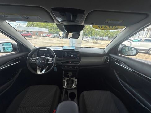 Used 2026 Kia Seltos LX FWD image 12