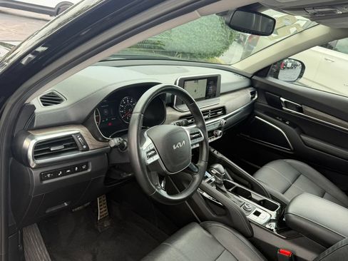 Used 2022 Kia Telluride SX w/ Nightfall Edition Package AWD/4WD image 30