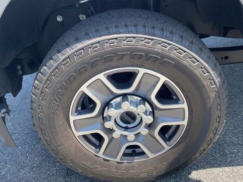Used 2024 Ford F250 Lariat AWD/4WD image 12