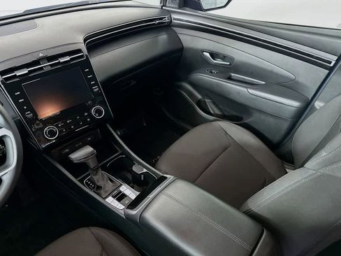 Used 2023 Hyundai Tucson SE image 11