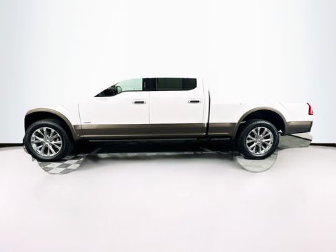 Used 2017 Ford F150 Lariat w/ Equipment Group 502A Luxury image 4