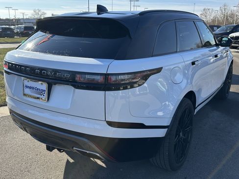 Used 2019 Land Rover Range Rover Velar R-Dynamic SE image 10