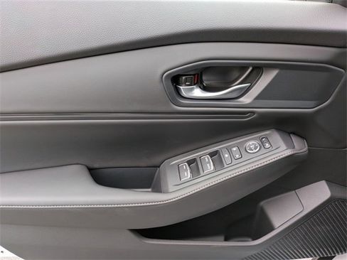 Used 2025 Honda Accord Sport image 21