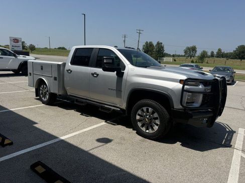 Used 2022 Chevrolet Silverado 2500 Custom w/ Gooseneck/5TH Wheel Package AWD/4WD image 4