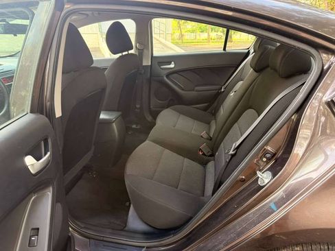 Used 2018 Kia Forte LX FWD image 11