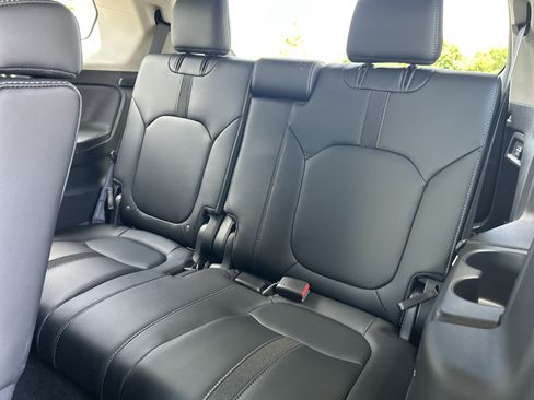 Certified 2025 Honda Pilot EX-L image 27