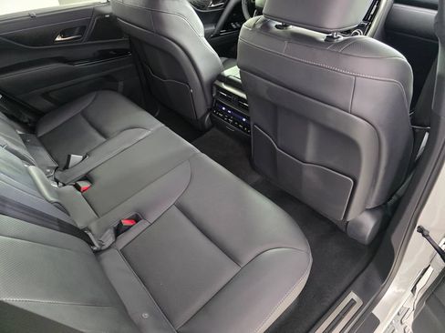 Used 2025 Lexus LX 700h Luxury w/ Appearance Package AWD/4WD image 28