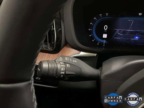 Used 2023 Volvo XC60 B5 Plus image 41