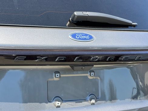Certified 2025 Ford Explorer ST AWD/4WD image 30