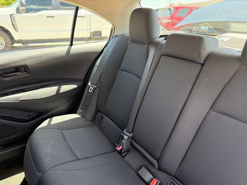 Used 2025 Toyota Corolla LE FWD image 30