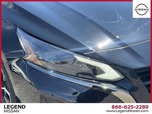 Certified 2023 Nissan Altima 2.5 SR w/ SR Premium Package FWD image 10