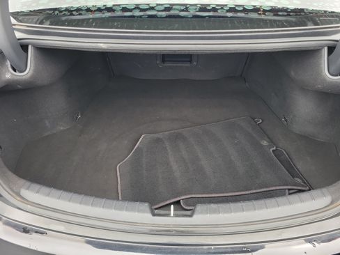 Used 2019 Kia Cadenza Premium FWD image 8