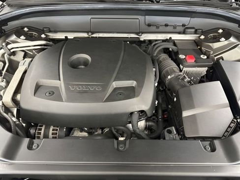 Used 2018 Volvo XC60 T6 Inscription w/ Convenience Package image 10