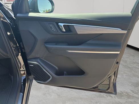 New 2026 Buick Enclave Preferred w/ LPO, Floor Liner Package image 38