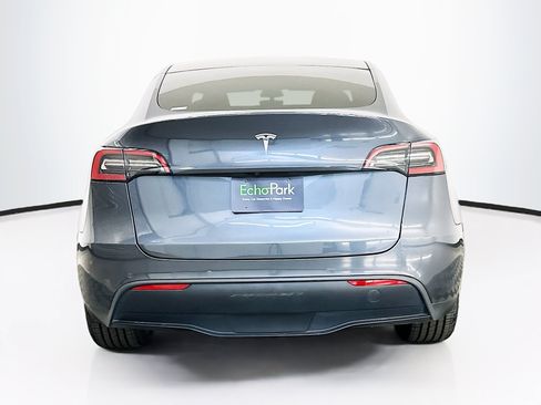 Used 2022 Tesla Model Y Long Range AWD/4WD image 7