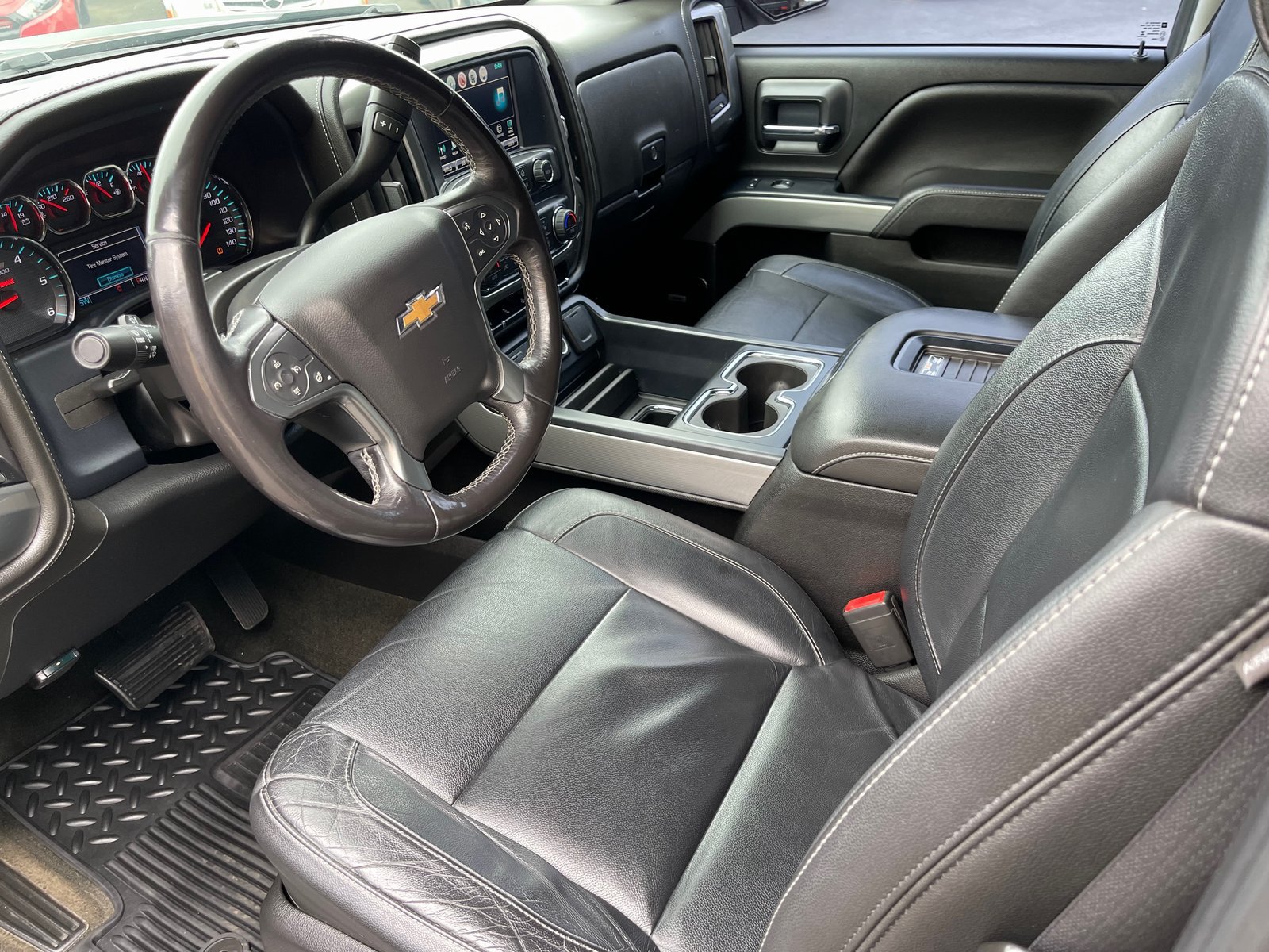 Used 2018 Chevrolet Silverado 1500 LTZ Z71 w/ LTZ Plus Package AWD/4WD image 10