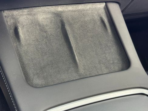 Used 2024 Tesla Model Y Performance image 35