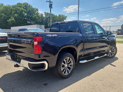 Used 2022 Chevrolet Silverado 1500 LT AWD/4WD image 4