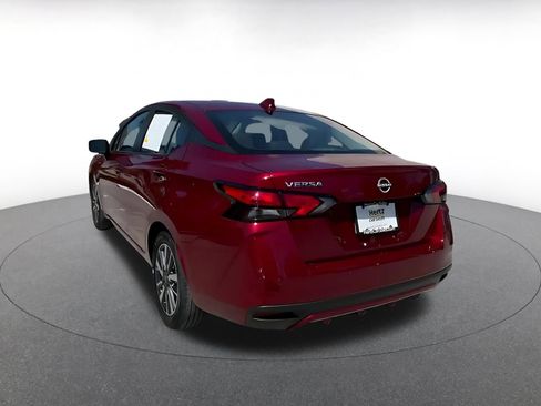 Used 2025 Nissan Versa SV image 11